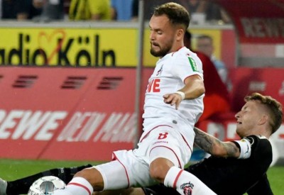 لاعب كولون ينتقد تعامل ناديه مع إصابات كورونا