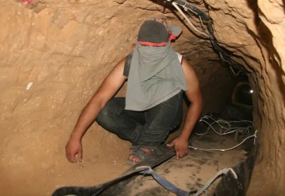 مصر.. دمرنا 3 آلاف نفق مع قطاع غزة يتسلل منها الإرهابيون
