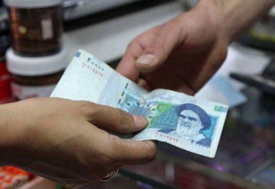 إيران توافق على حذف 4 أصفار من عملتها