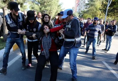 هكذا نكّلت محاكم تركيا بخصوم أردوغان