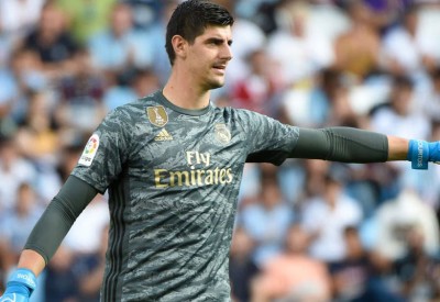 كورتوا: من الظلم تتويج برشلونة بطلاً للدوري حال إلغاء الموسم