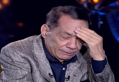 حلمي بكر يبكي على الهواء