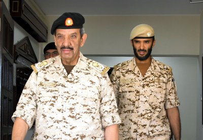 القائد العام يزور إحدى وحدات قوة دفاع البحرين