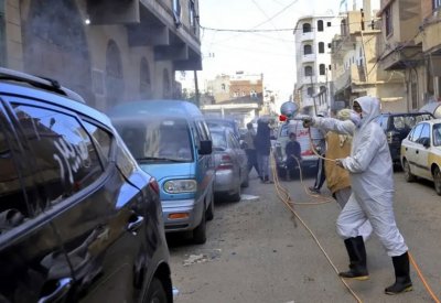 ميليشيا الحوثي تلزم اليمنيين بدفع تكاليف تعقيم الشوارع