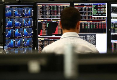 مؤشرات الأسهم البريطانية تغلق على انخفاض