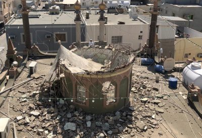 بالصور: سقوط قبة مأتم الشويخ وتضرر المبنى الرئيسي