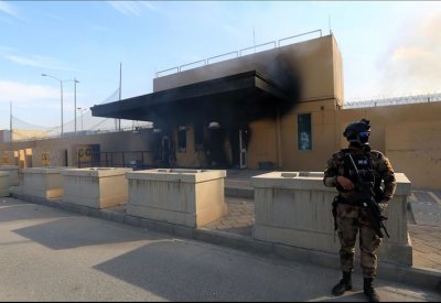 سقوط صاروخ في محيط السفارة الامريكية في بغداد