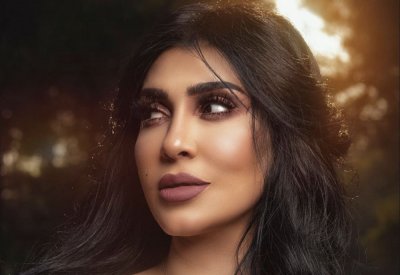 فاطمة عبد الرحيم تبكي على الهواء بسبب علي الغرير!​
