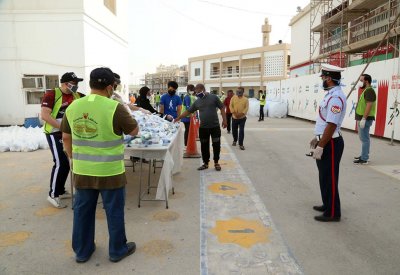 محافظ العاصمة :توزيع 400 ألف وجبة على العمالة الوافدة خلال الشهر الفضيل