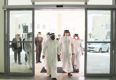 رئيس الأعلى للصحة يفتتح وحدة متكاملة لعلاج الحالات القائمة بـ"كورونا" في منطقة عالي وتضم 814 سريراً