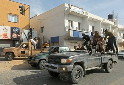 الجيش الليبي يتصدى لهجوم من كتائب الوفاق على محور الطويشة