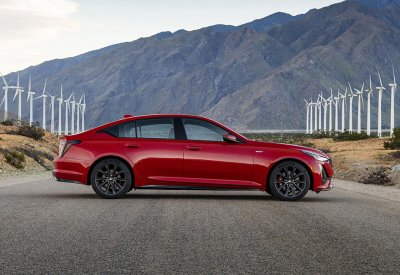كاديلاك CT5 الجديدة بالكامل في البحرين
