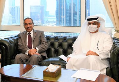 وزير الأشغال يبحث احتياجات الدائرة الثانية عشر في الشمالية مع النائب البحراني