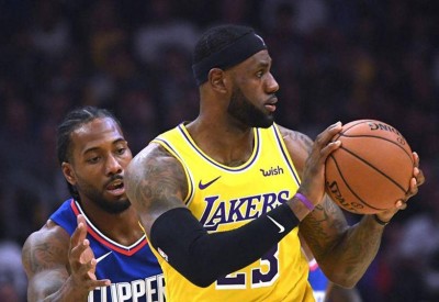 "NBA" تدرس استكمال الدوري في مكان الأطفال المفضل