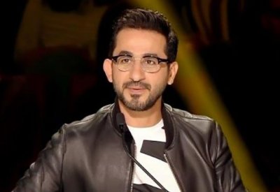 أحمد حلمى يعود للمسرح