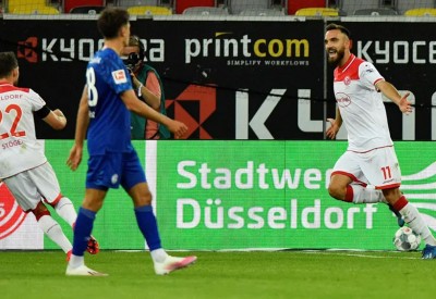 دوسلدورف يفوز.. وتعادل أوغسبورغ مع بادربورن