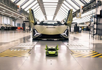 ’لامبورغيني‘ و’مجموعة ليغو‘ تعيدان ابتكار Lamborghini Sián FKP 37