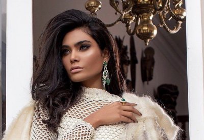 حملة شتائم و إساءات الكترونية ضد عارضة الازياء الباكستانية زارا عابد