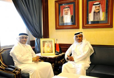 100 أسرة تناشد سمو رئيس الوزراء: الطلبات الإسكانية بالديه مجمدة