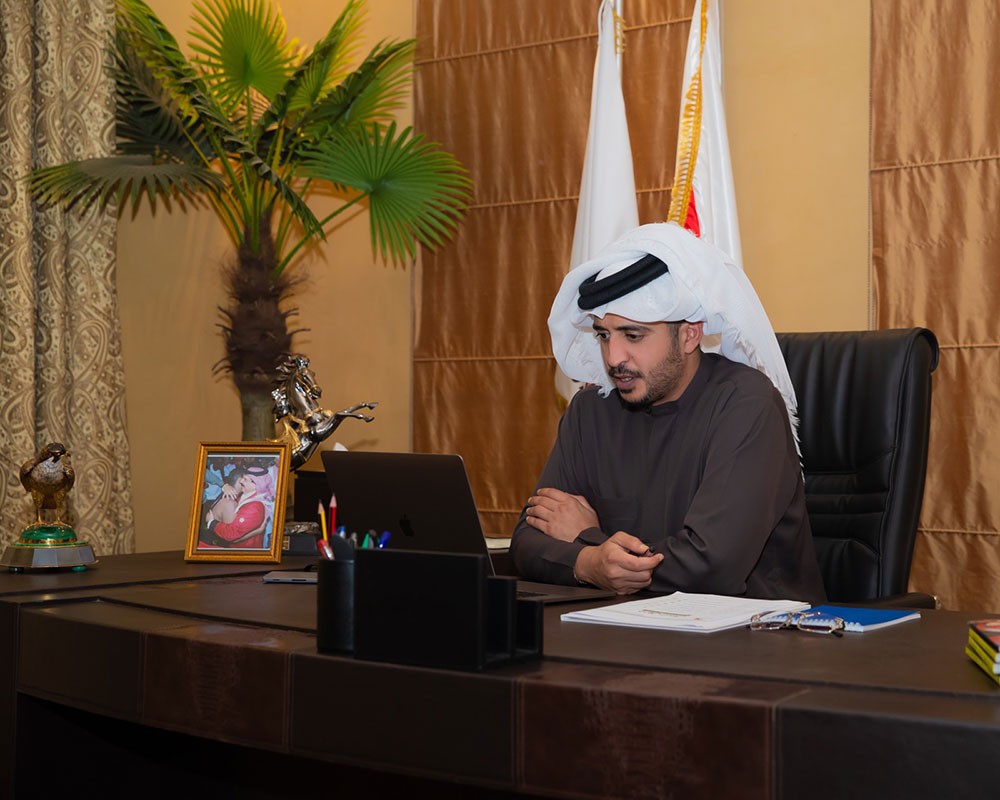 خالد بن حمد يناقش قانون الاحتراف الرياضي وآليات تنفيذه 