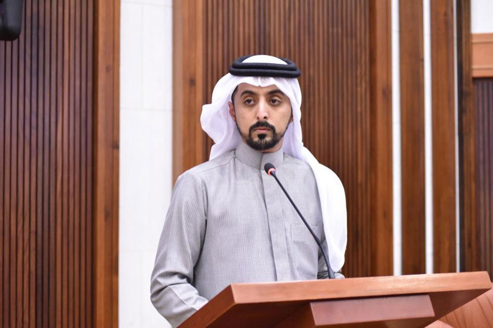 بالفيديو: النعيمي يُحذر المؤجّر والمستأجر.. ويعاتب النواب: "تبون تمشون القانون لأنكم تعابه"