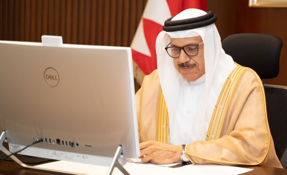 وزير الخارجية يتسلم نسخا من أوراق اعتماد عدد من سفراء الدول المعينين لدى مملكة البحرين