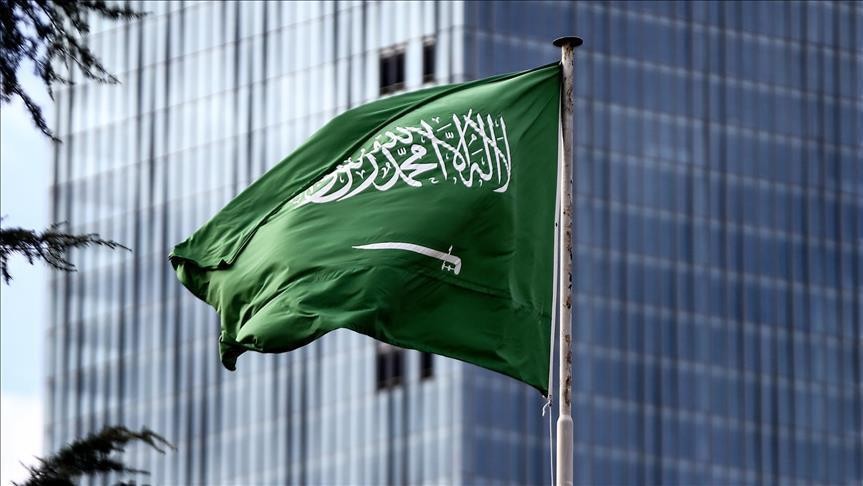 السعودية تقرر رفع نسبة ضريبة القيمة المضافة من 5% الى 15%.. وتتخذ عدة اجرائات "تقشفية"