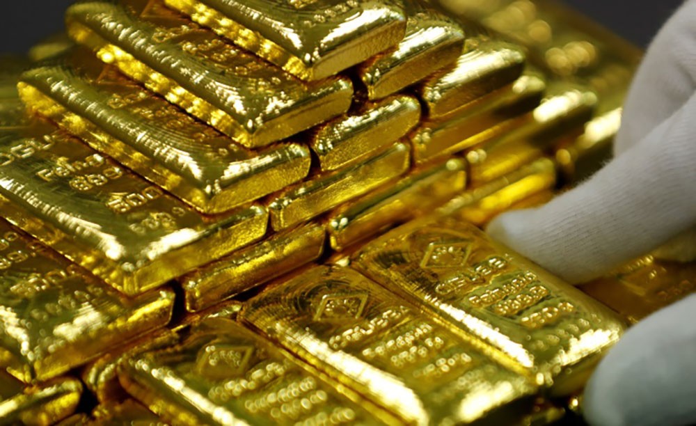 الذهب يستقر عند 1688.65 دولارا