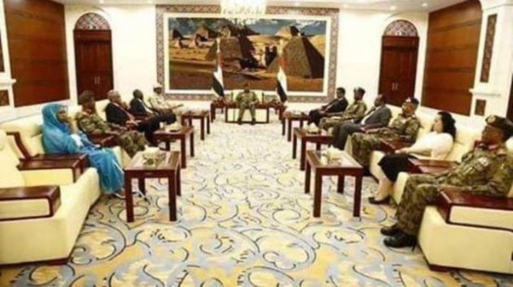 السودان.. "الانتقالي" يتوافق على تعيين يس إبراهيم وزيراً للدفاع 