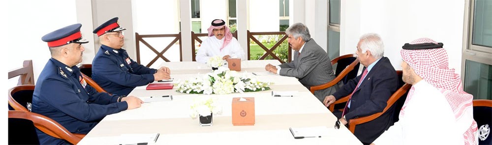 وزير الداخلية يشيد بحملة " فينا خير"