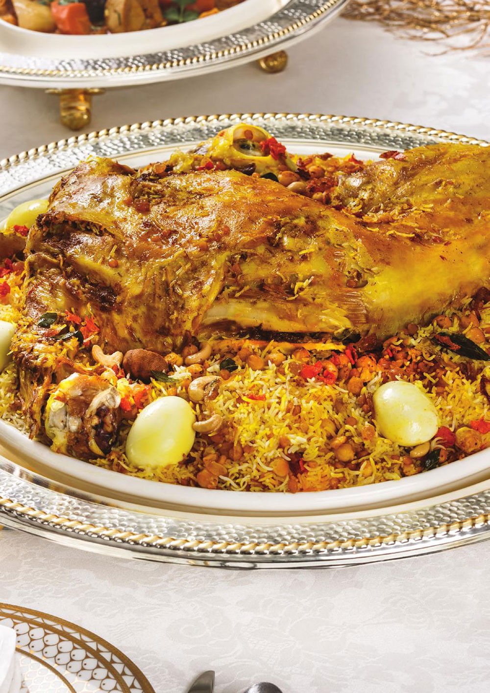 غداء العيد... غوزي بحريني وبلاليط لذيذ وقهوة عربية