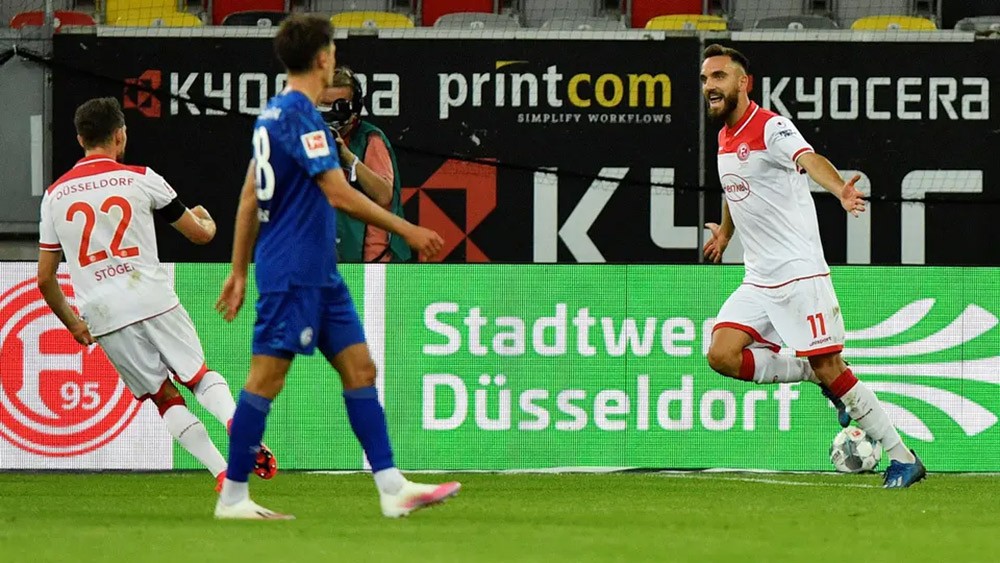 دوسلدورف يفوز.. وتعادل أوغسبورغ مع بادربورن