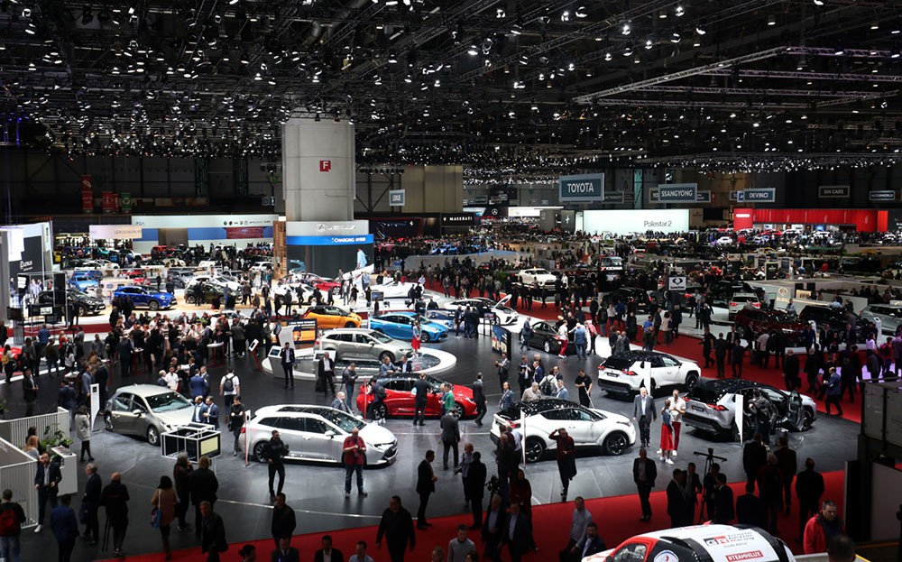 جنيف للسيارات قد لا يعود قبل عام 2022