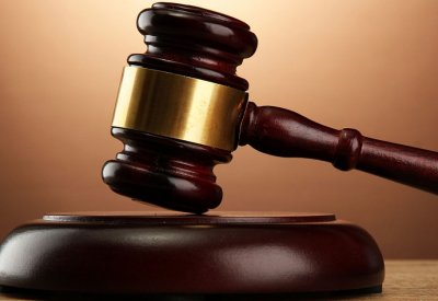 المحكمة تأمر بجلب موظفة اختلست أموال المراجعين لوزارة الصحة