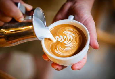 كيف تحمي فنجان القهوة من حصى المرارة