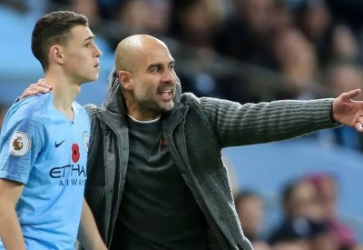لاعب مانشستر سيتي يخرق قواعد التباعد الاجتماعي