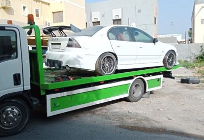 بلدية "الجنوبية" تزيل 39 سيارة مهجورة وخربة من مختلف المناطق
