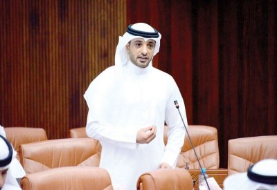 قانون آل رحمة الجديد: أولوية التوظيف للبحريني والتسريح للأجنبي