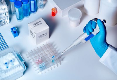 الصين تختبر علاجا ضد كورونا.. وتتعهد بـ"منفعة عامة عالمية"