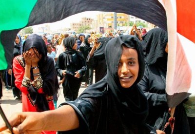 السودان يرحب بتشكيل بعثة سياسية لدعم "المرحلة الانتقالية"