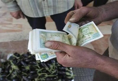 "قانون القيصر" الأميركي يعصف بالليرة السورية