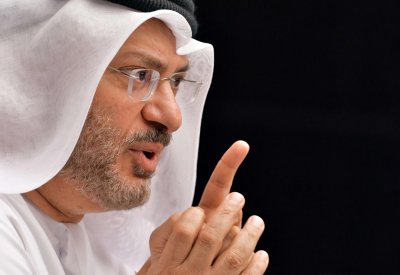 قرقاش: الحل العسكري الذي تريده تركيا يطيل معاناة ليبيا