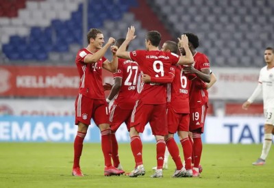 بايرن يهزم فرانكفورت ويضرب موعداً مع ليفركوزن في النهائي