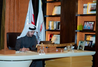 خالد بن حمد يرأس الاجتماع الاسبوعي للجنة "استجابة"