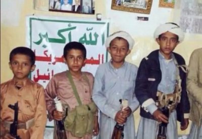 حكومة اليمن تحذر.. مراكز الحوثي الصيفية تبني جيل إرهابيين 
