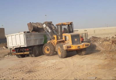 بلدية المنطقة الجنوبية تقوم بحملة تنظيف شاملة في هورة سند