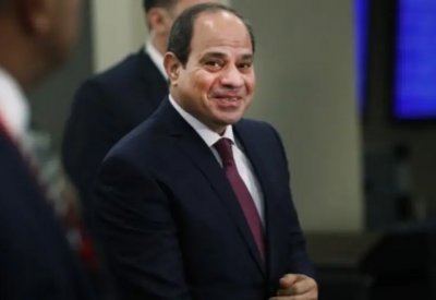 السيسي يلتقي رئيس المخابرات ويوجه بحماية المصريين بالخارج