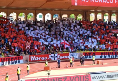 فرنسا تسمح للجماهير بحضور مباريات كرة القدم