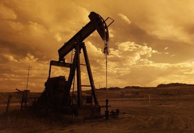 النفط بأعلى مستوى في 4 أشهر.. لهذه الأسباب