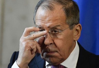 وزير الخارجية الروسي يدعو لوقف فوري لإطلاق النار في ليبيا
